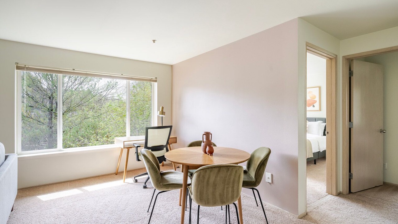 Photo of Others in University District