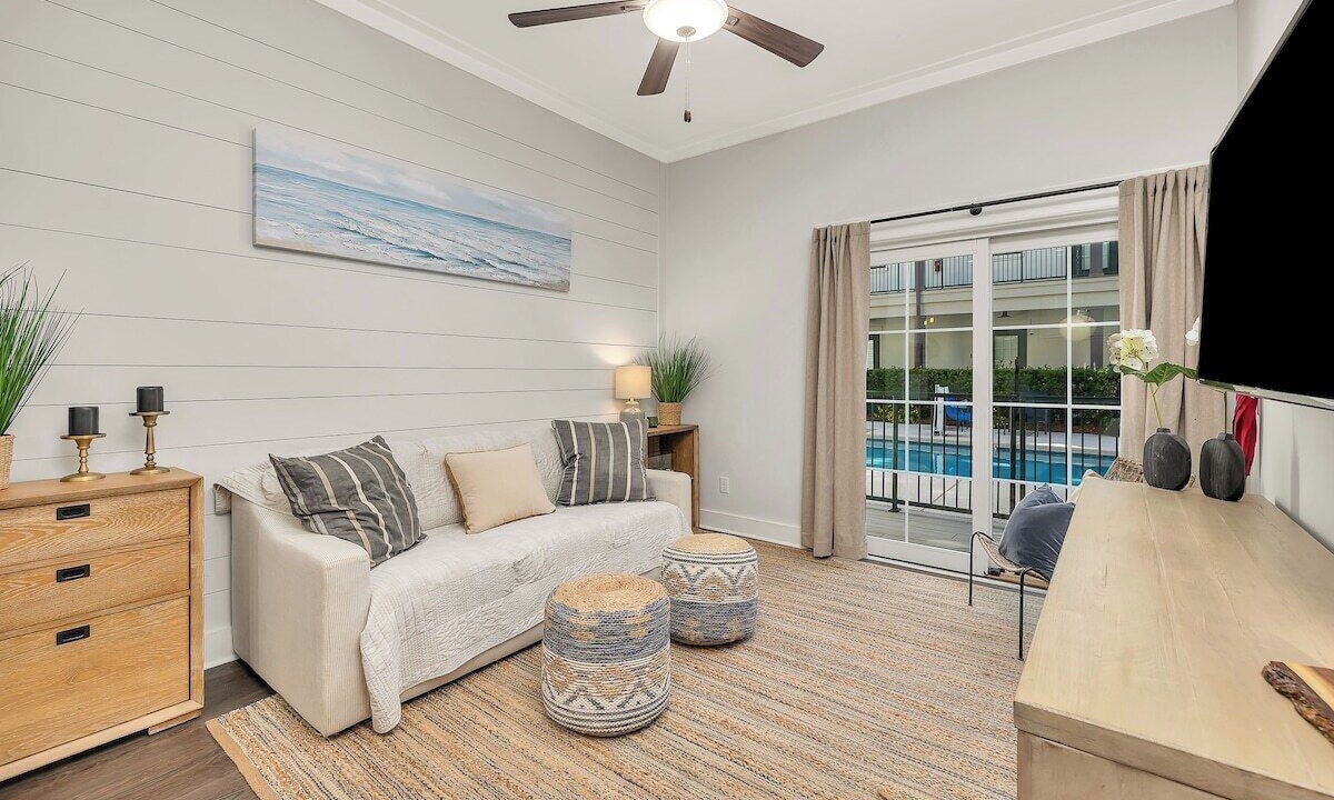 Photo of Livingroom in King City