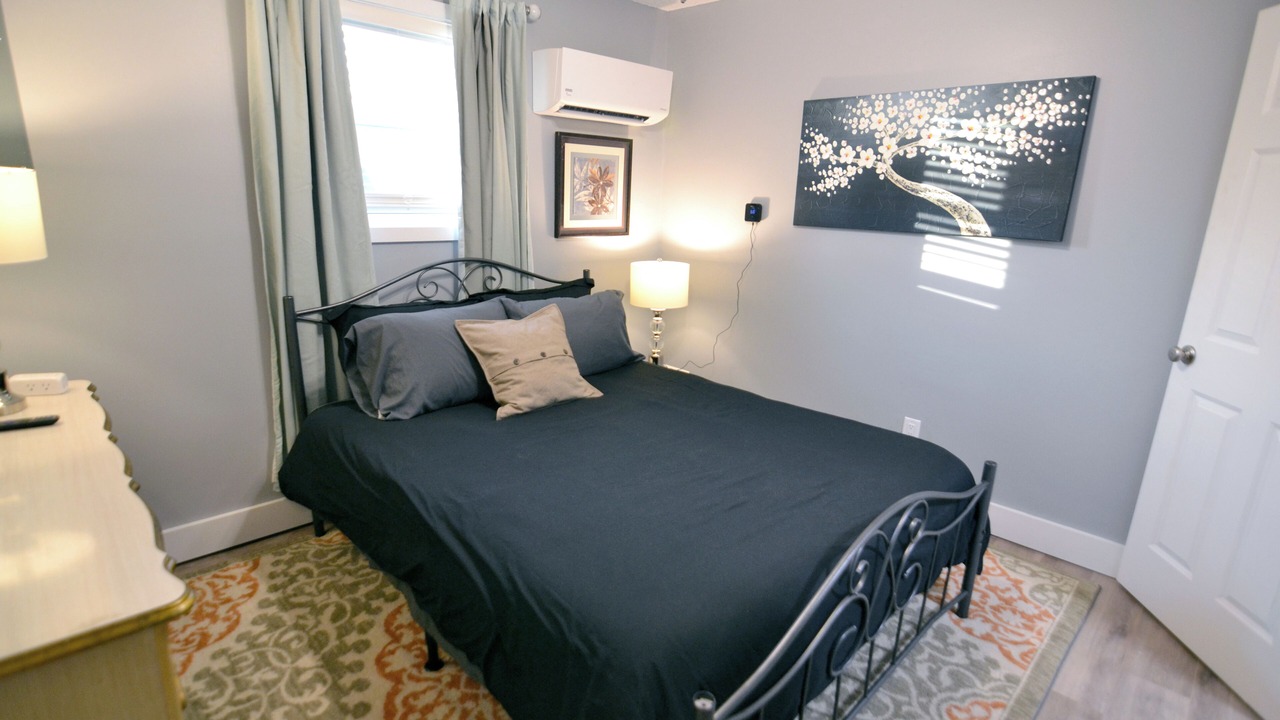 Photo of Bedroom in Stanford