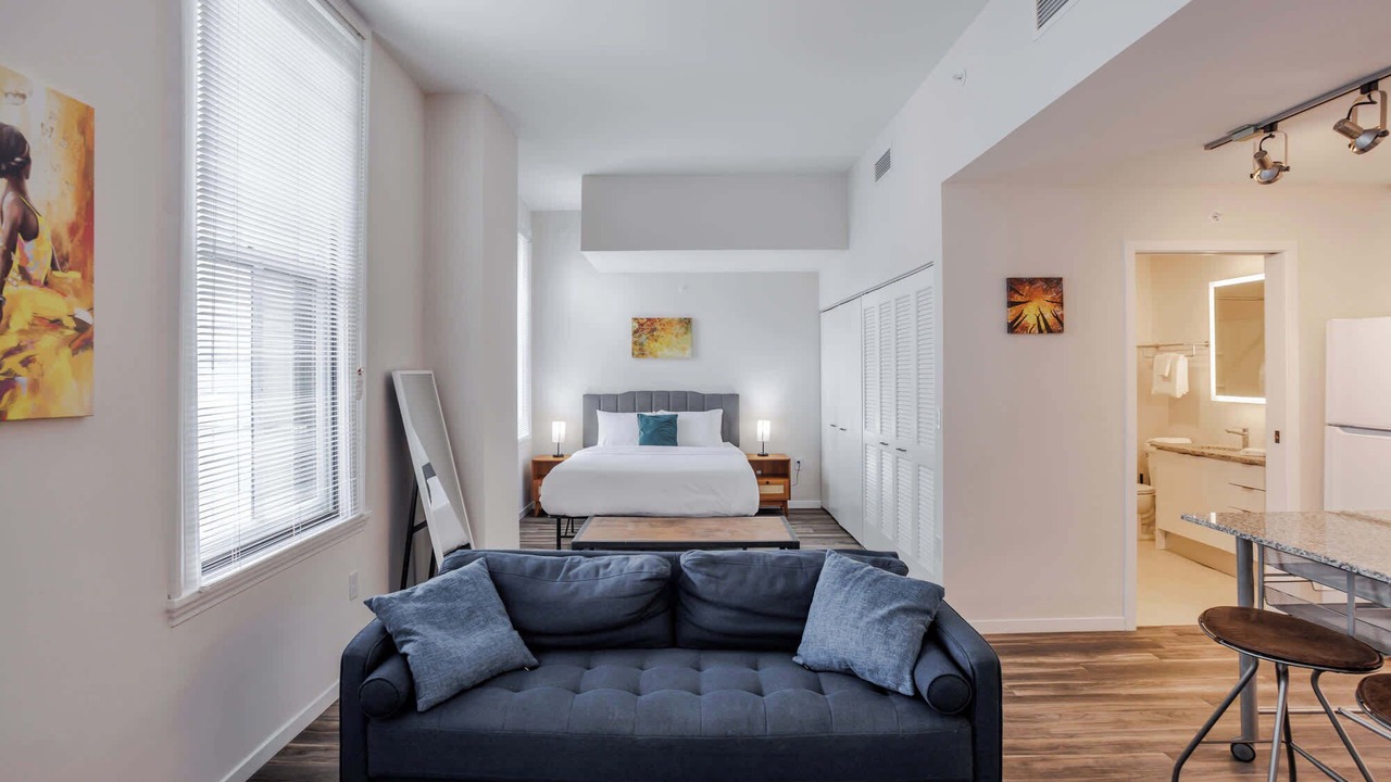 Photo of Livingroom in Downtown Cincinnati