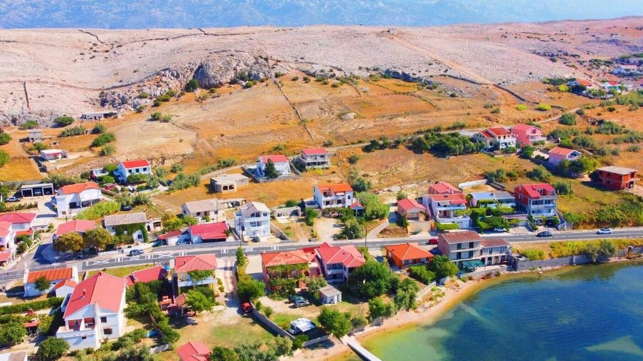 Photo of Others in Dinjiska