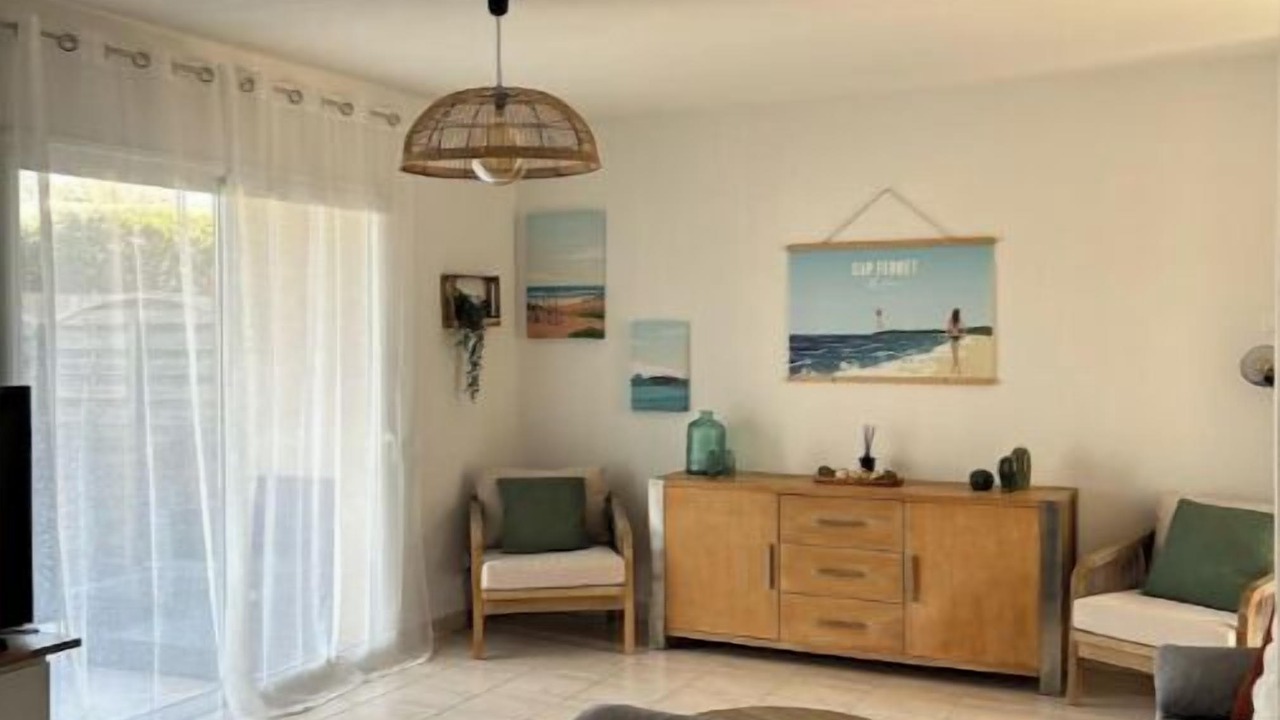 Photo of Others in Lanton