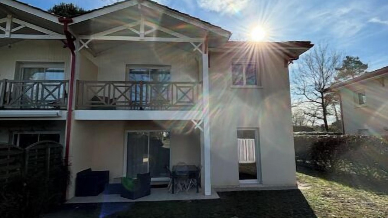 Photo of Outdoor in Lanton