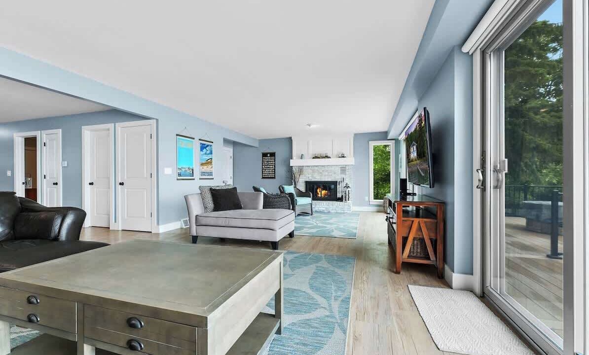 Photo of Livingroom in Suttons Bay