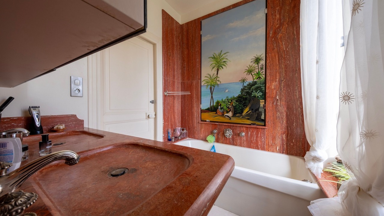 Photo of Bathroom in Saverdun