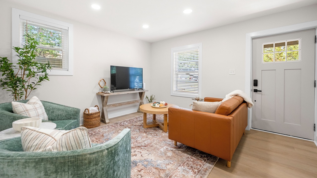 Photo of Livingroom in Roswell
