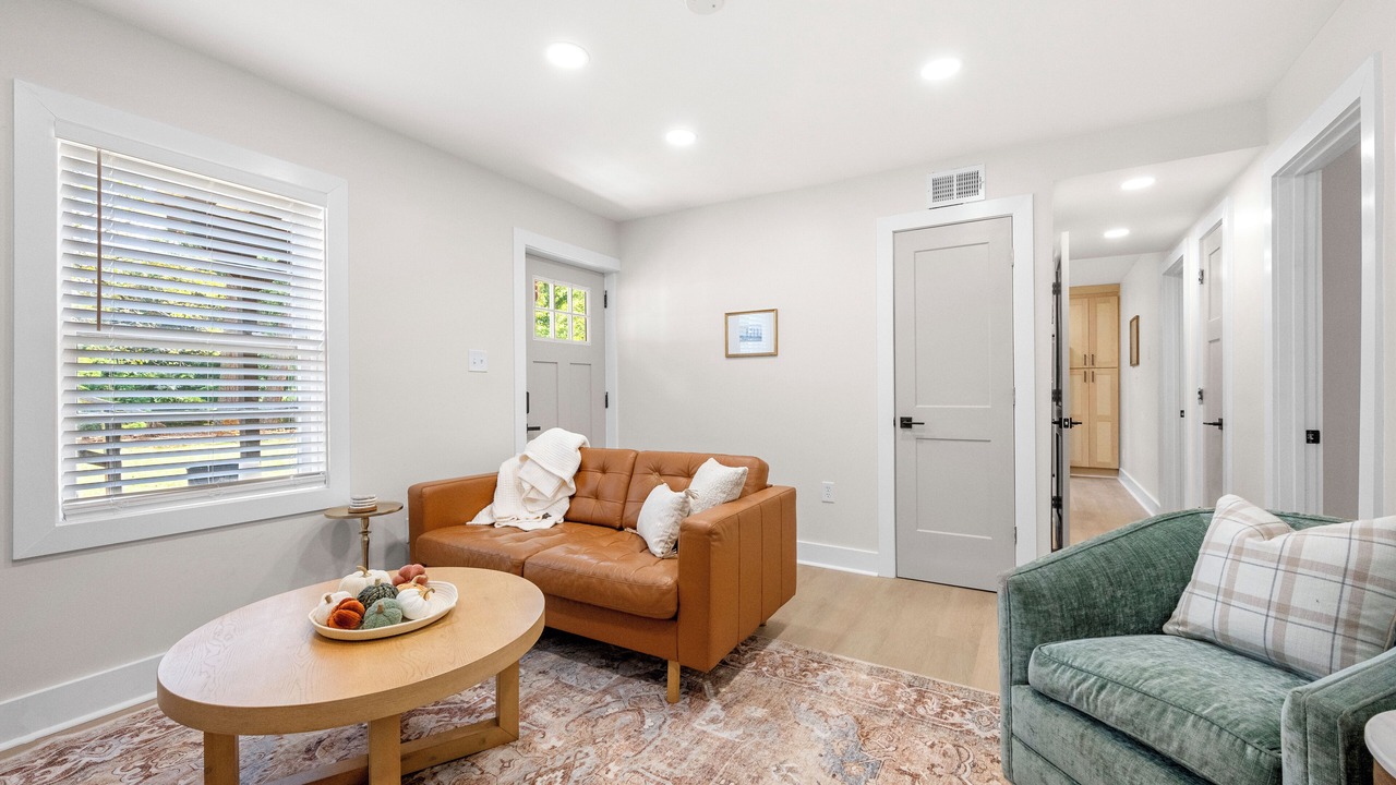 Photo of Livingroom in Roswell