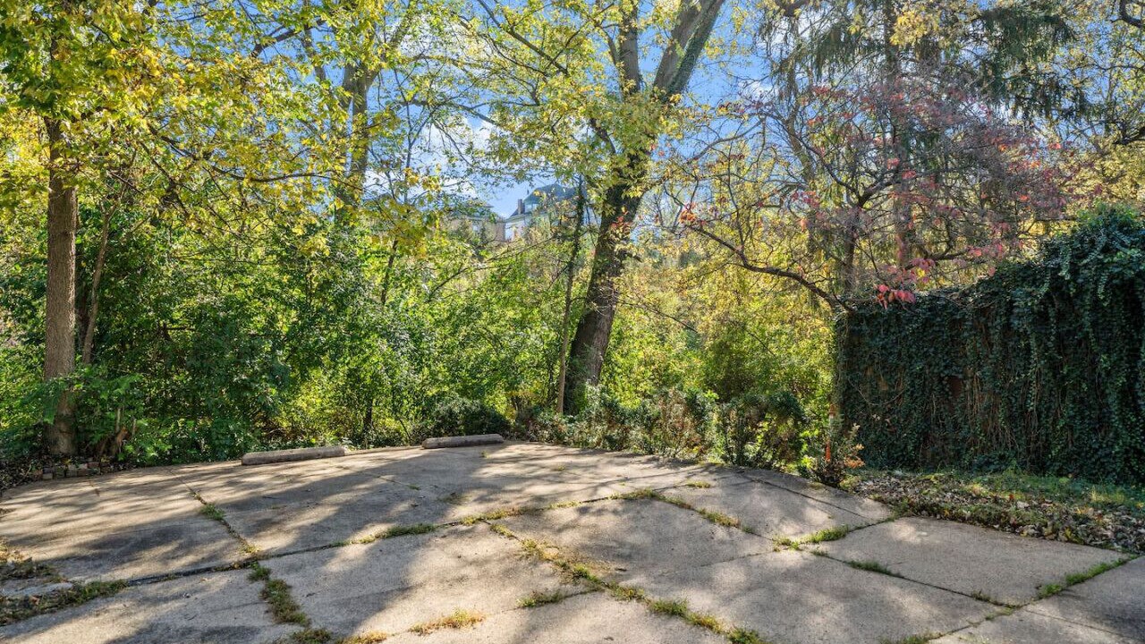 Photo of Outdoor in Clifton Heights