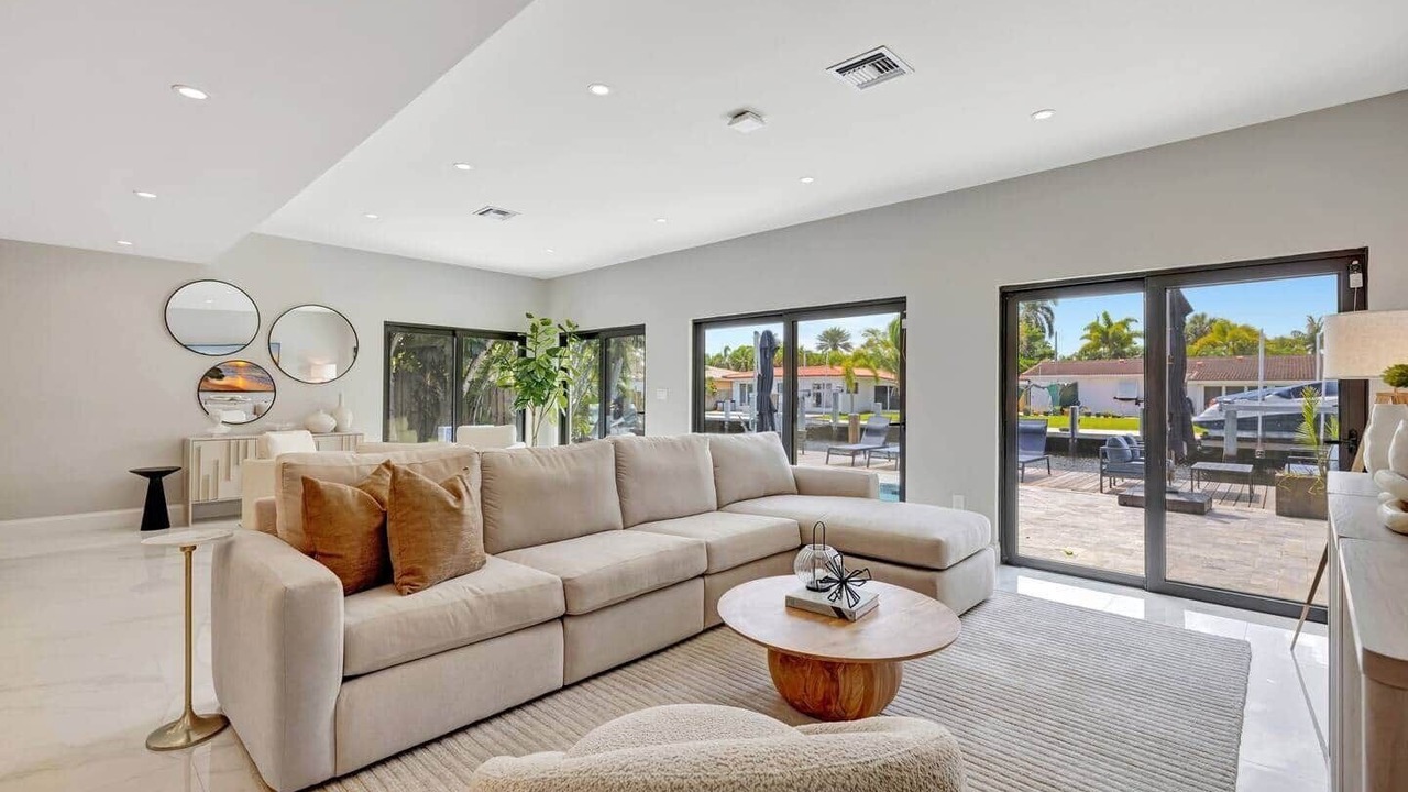 Photo of Livingroom in Wilton Manors