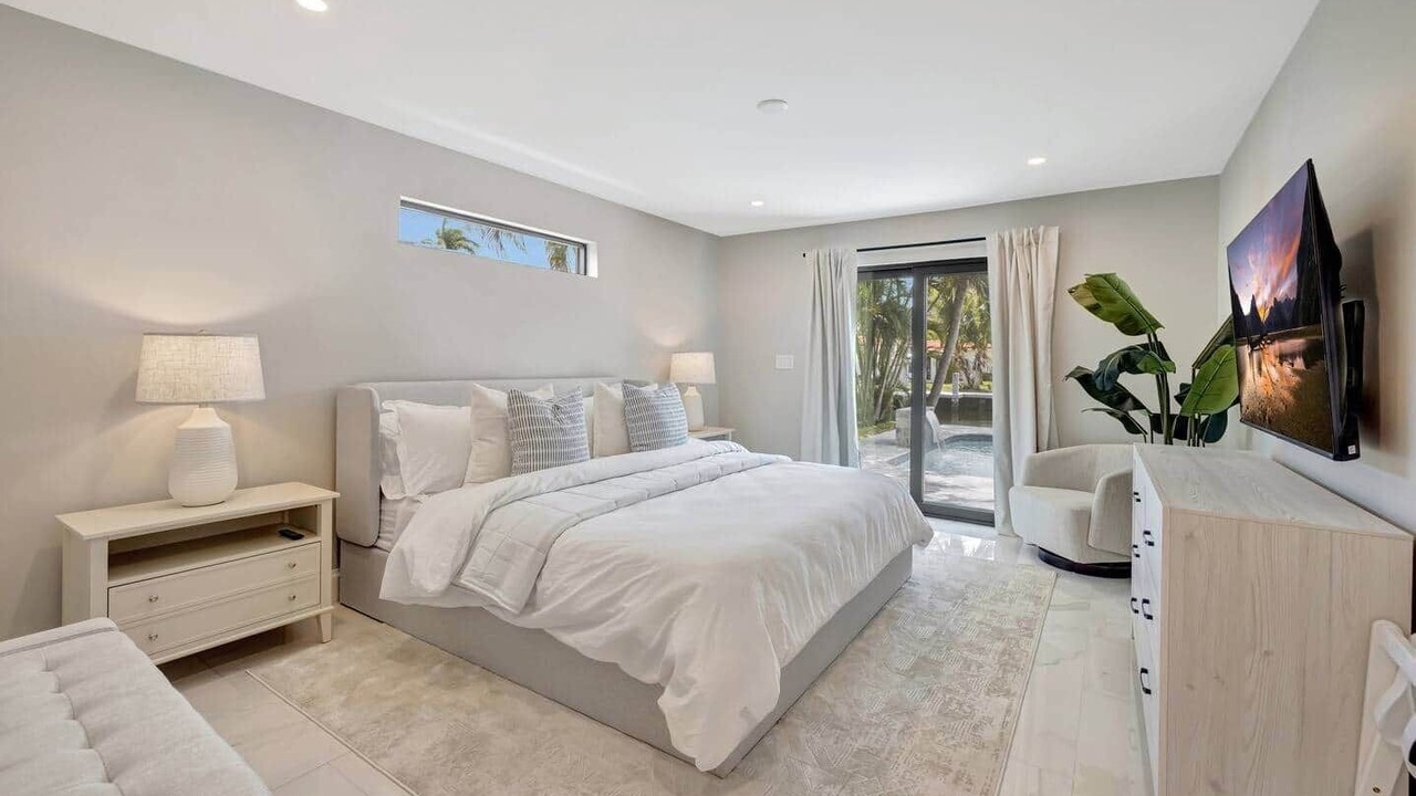 Photo of Bedroom in Wilton Manors