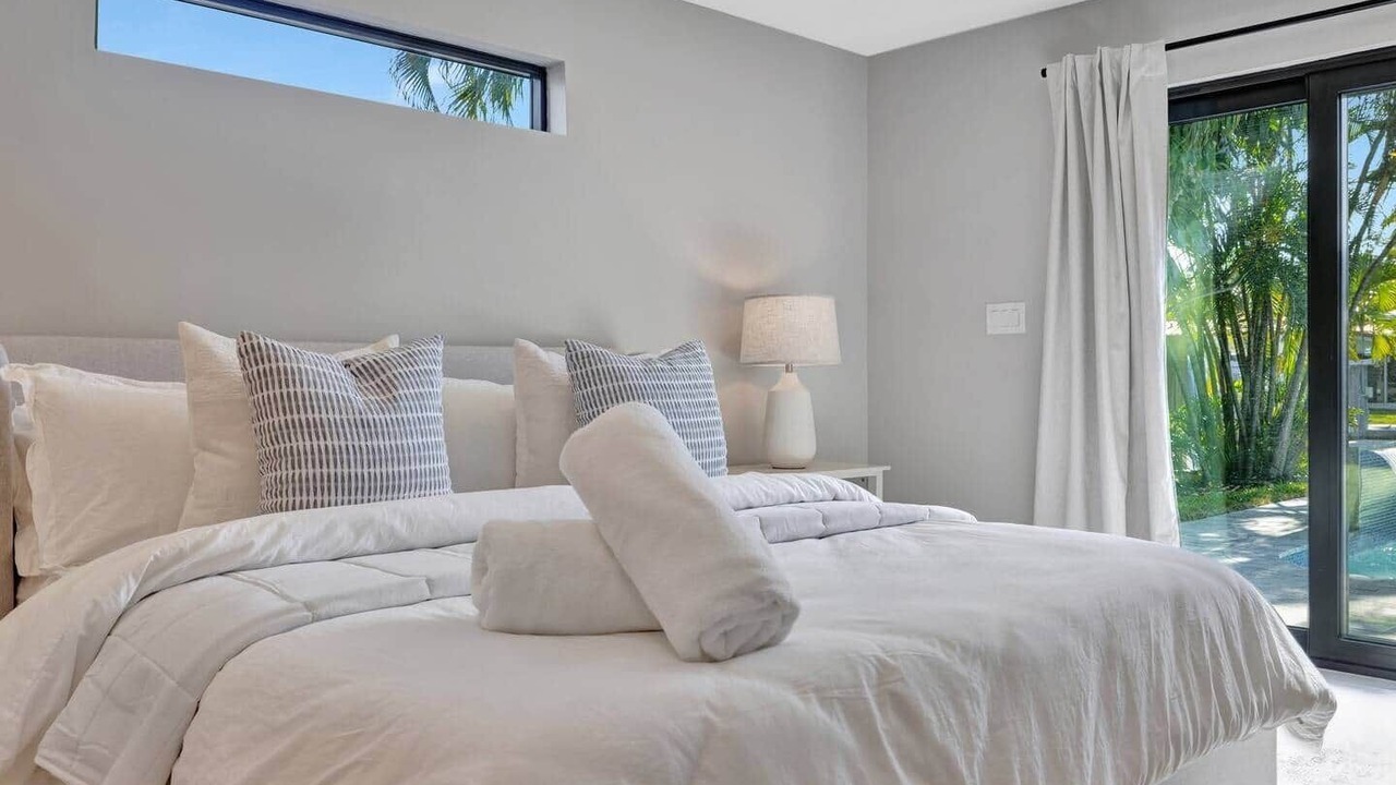 Photo of Bedroom in Wilton Manors