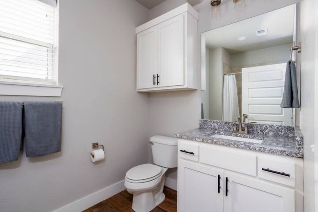Photo of Bathroom in Central Oklahoma City
