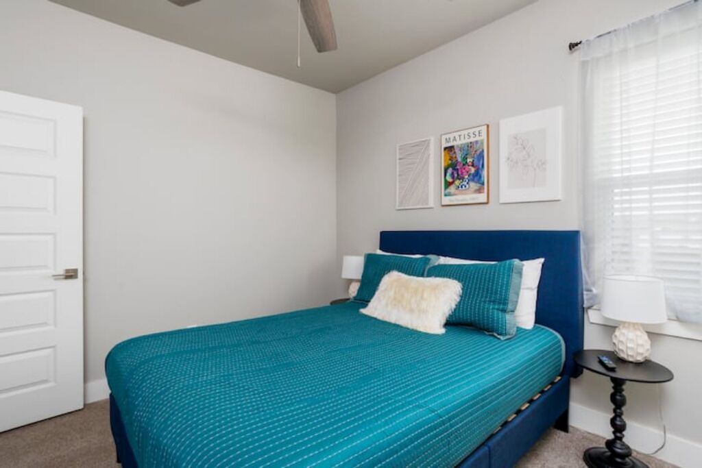 Photo of Bedroom in Corridor South