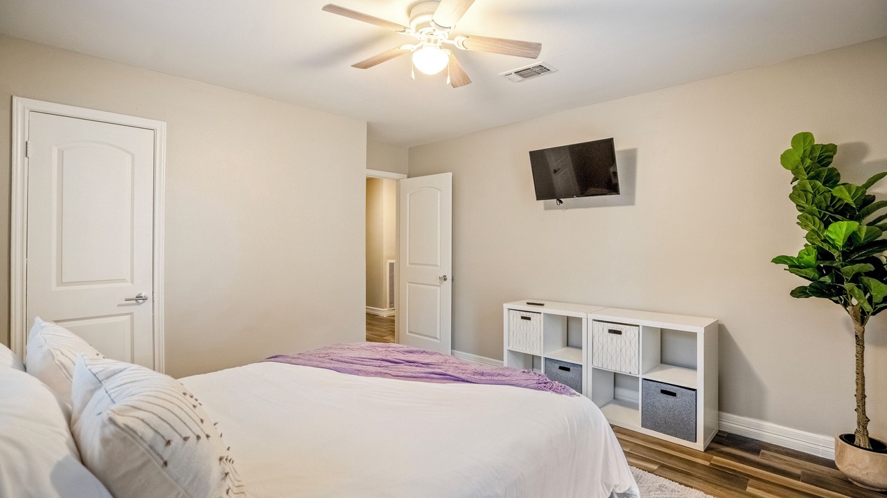 Photo of Bedroom in Greater Fondren Southwest