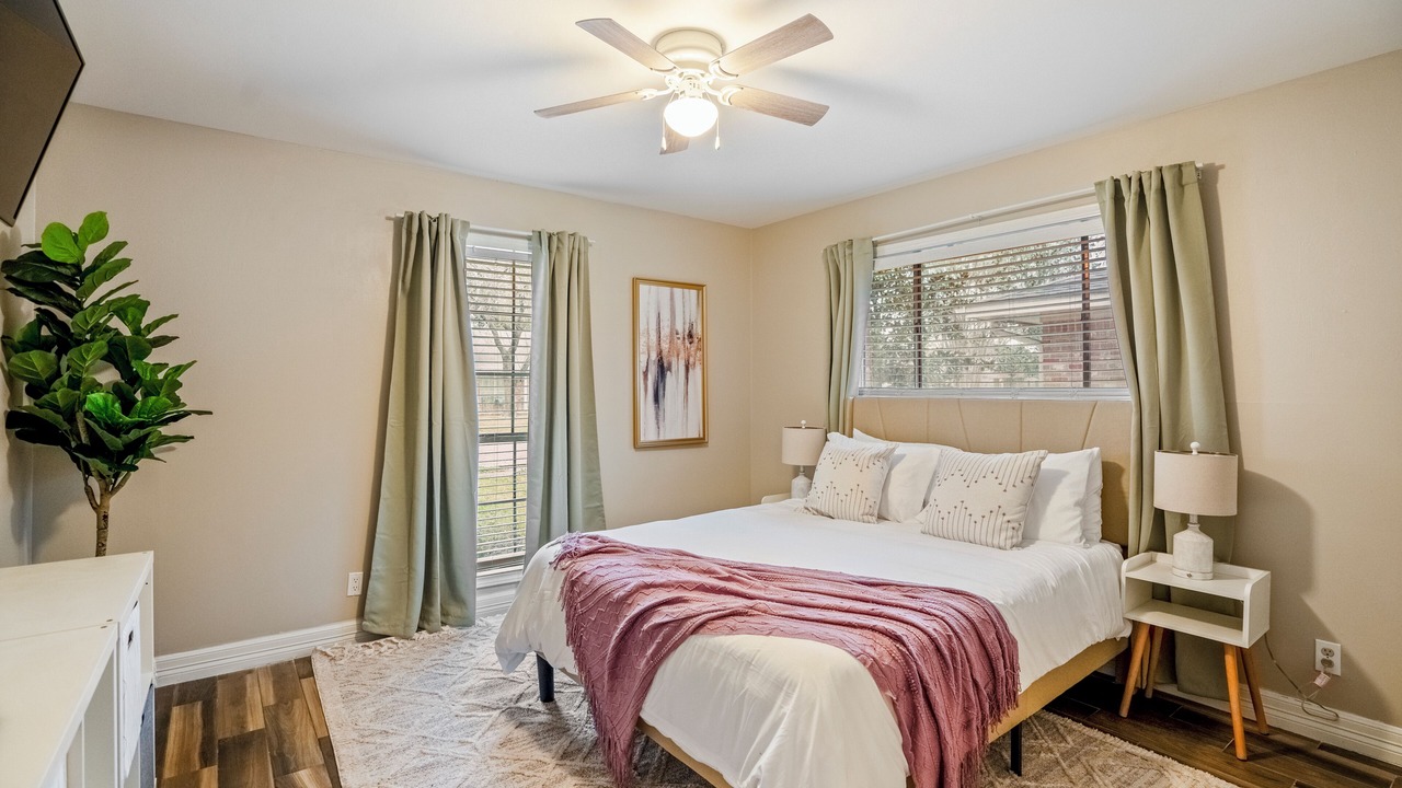 Photo of Bedroom in Greater Fondren Southwest