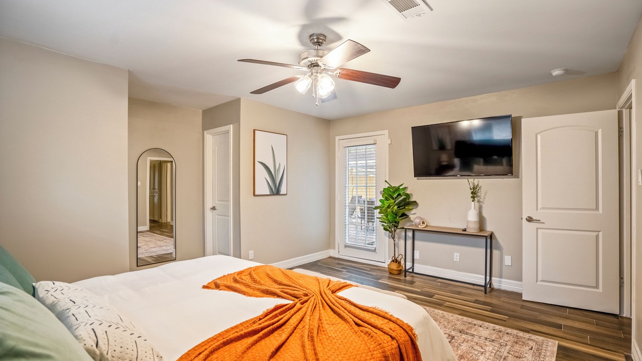 Photo of Bedroom in Greater Fondren Southwest