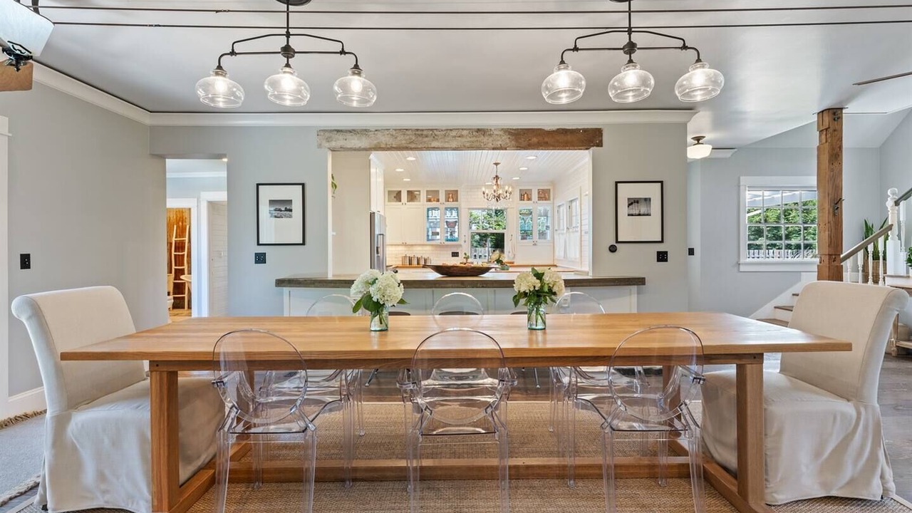 Photo of Livingroom in Wilsonville