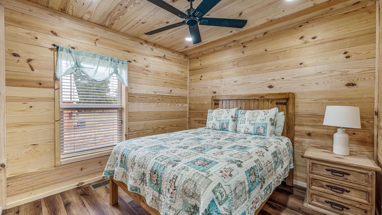 Photo of Bedroom in Dennis