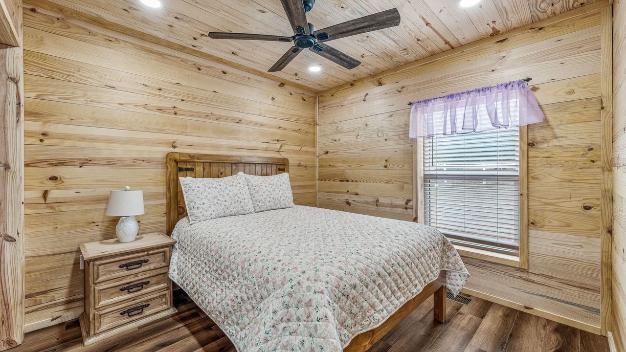 Photo of Bedroom in Dennis
