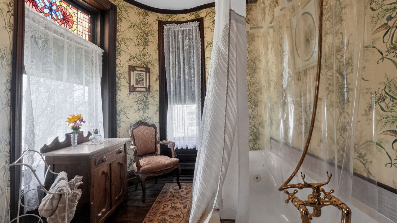 Photo of Bathroom in Council Bluffs
