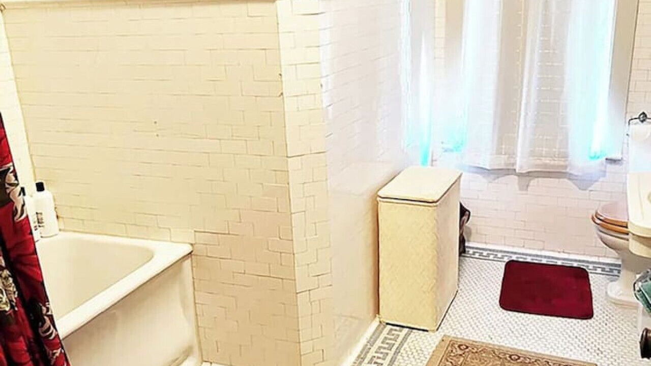 Photo of Bathroom in Council Bluffs