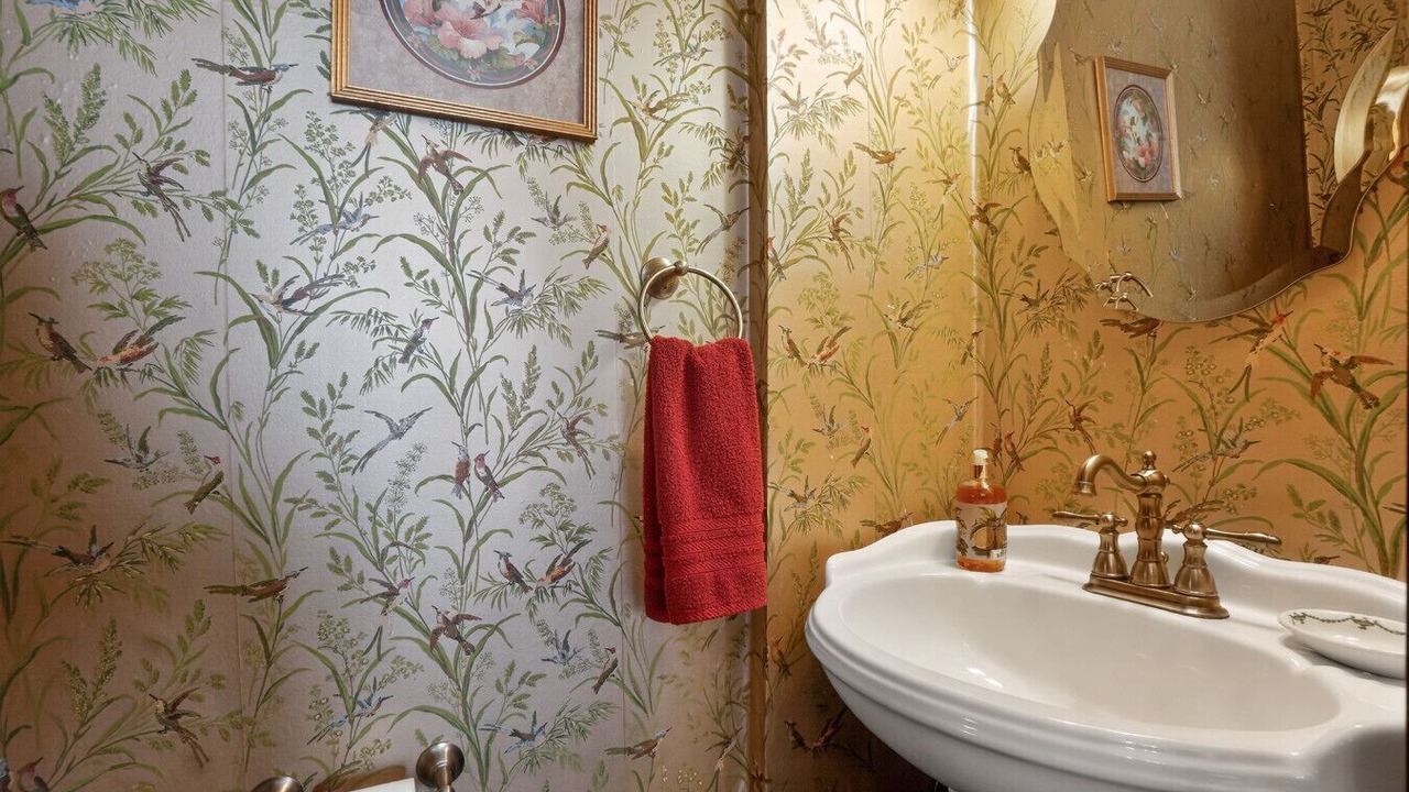 Photo of Bathroom in Council Bluffs
