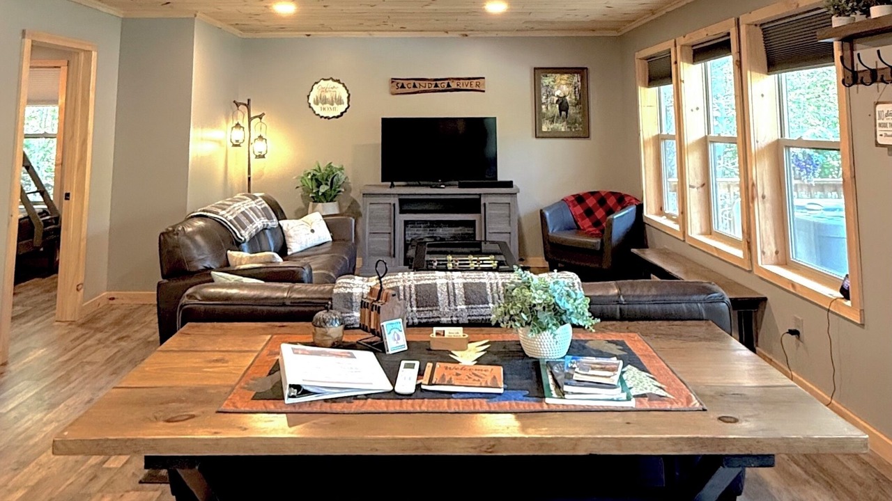 Photo of Livingroom in Town of Hope