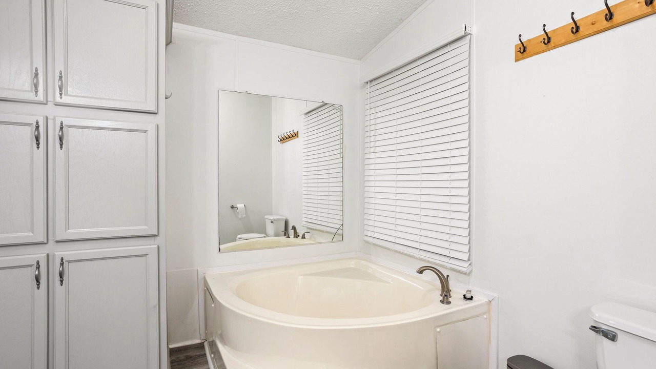 Photo of Bathroom in Hackberry