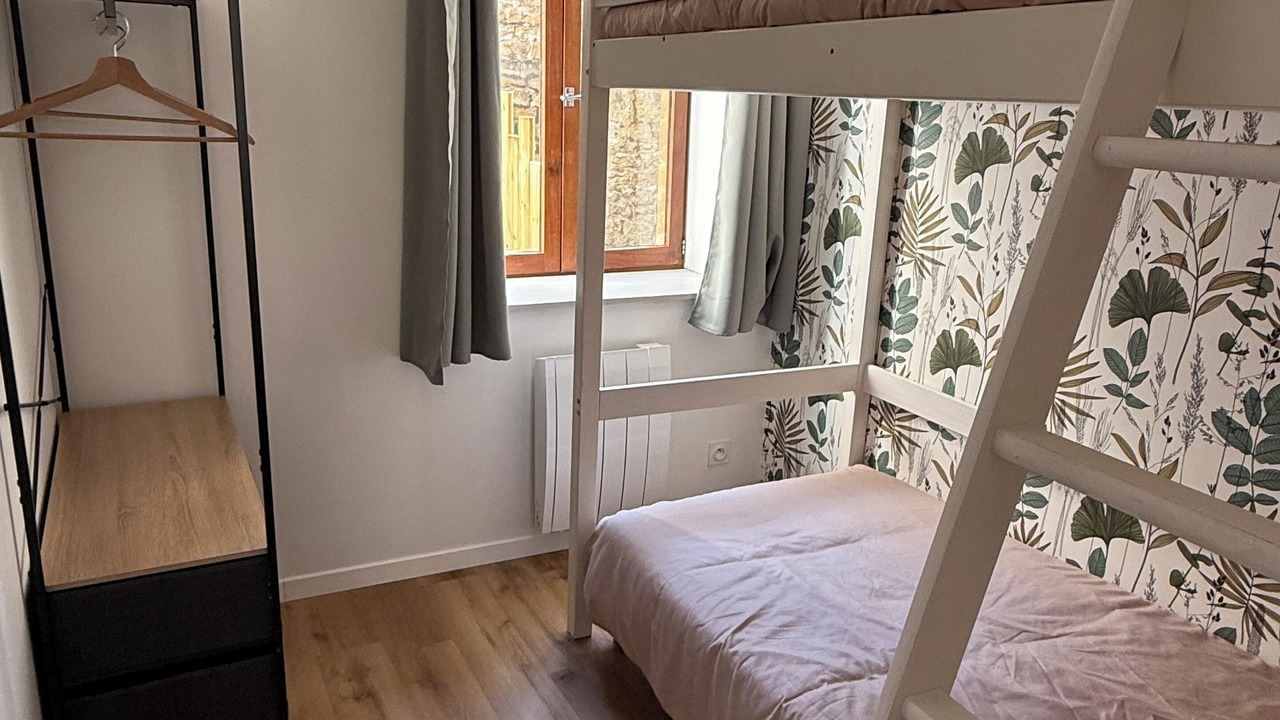 Photo of Bedroom in Charleville-Mezieres