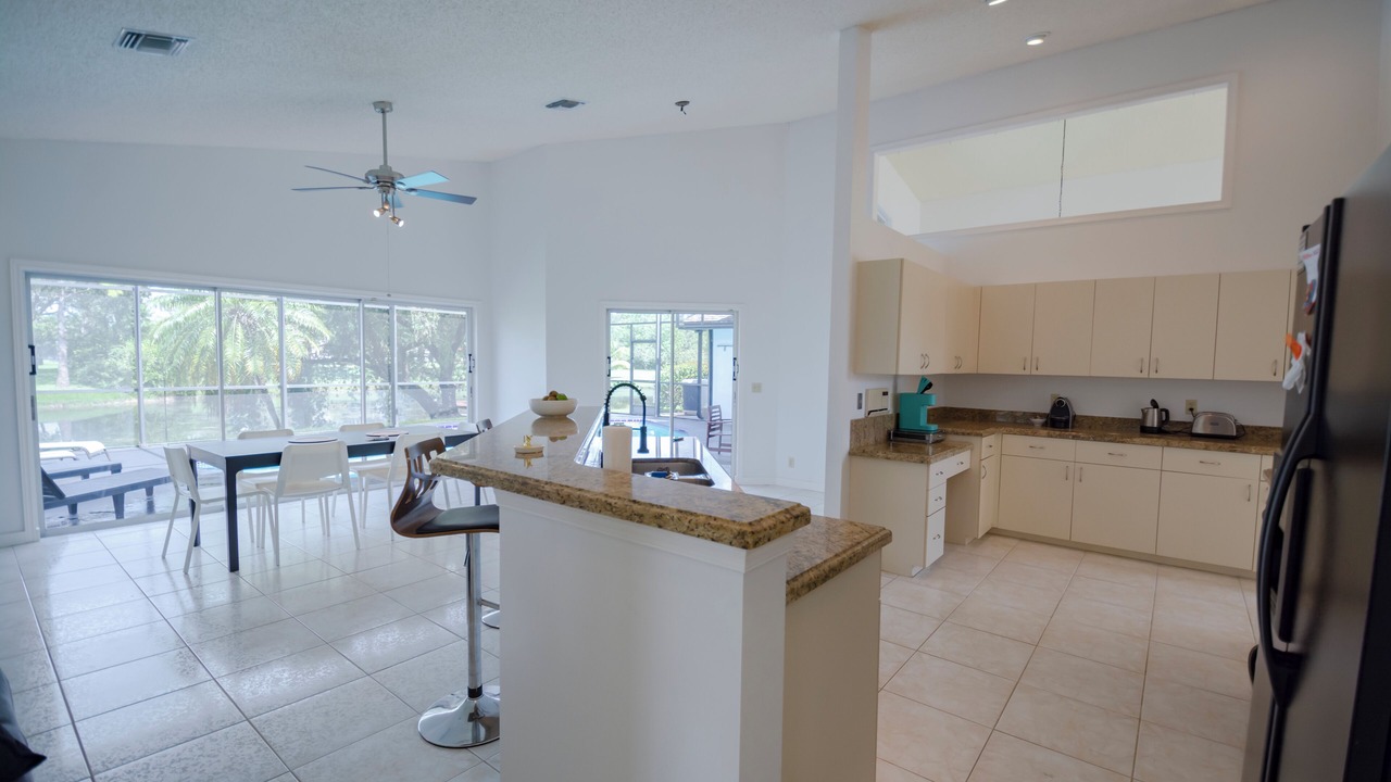 Photo of Kitchen in Greenview Shores