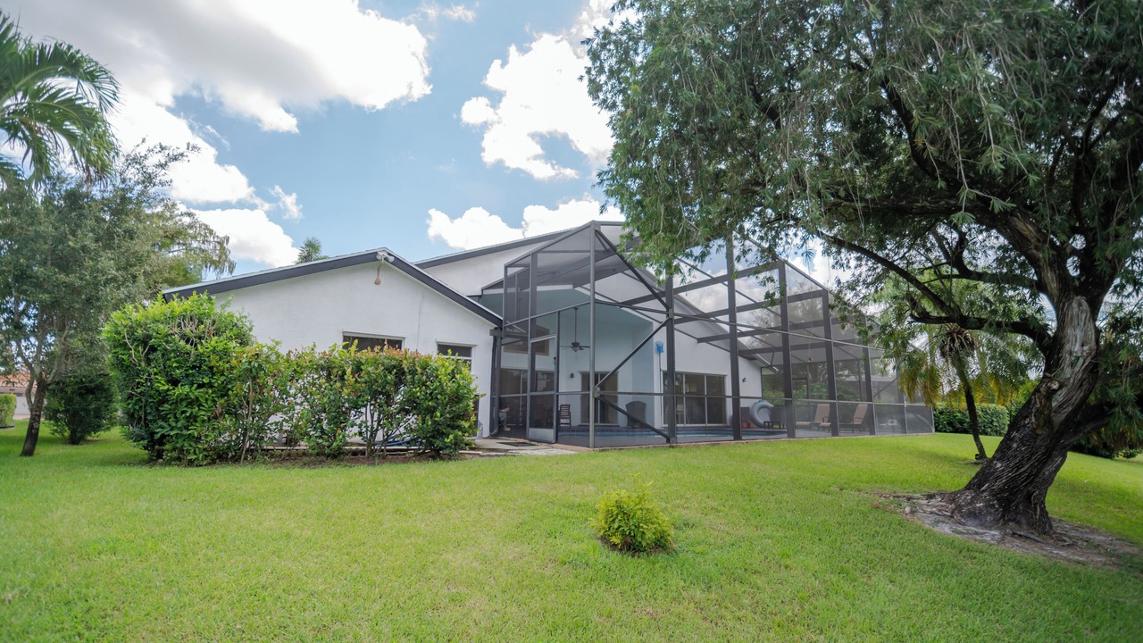 Photo of Outdoor in Greenview Shores