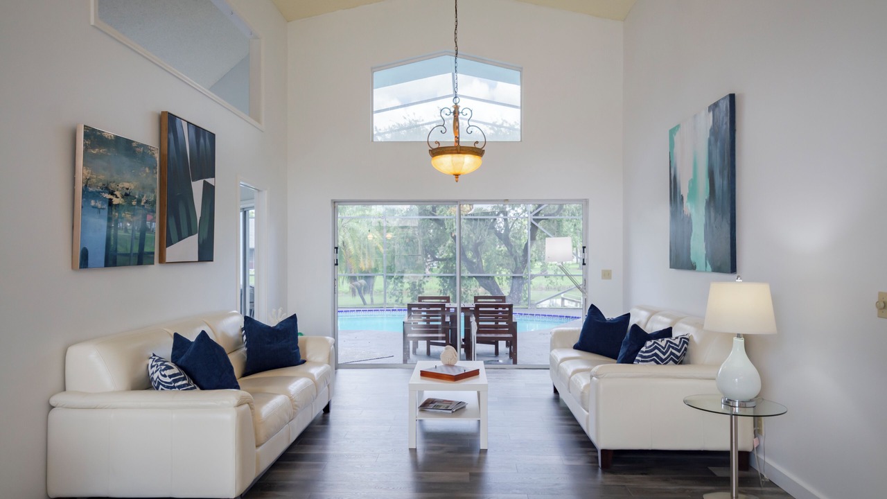 Photo of Livingroom in Greenview Shores