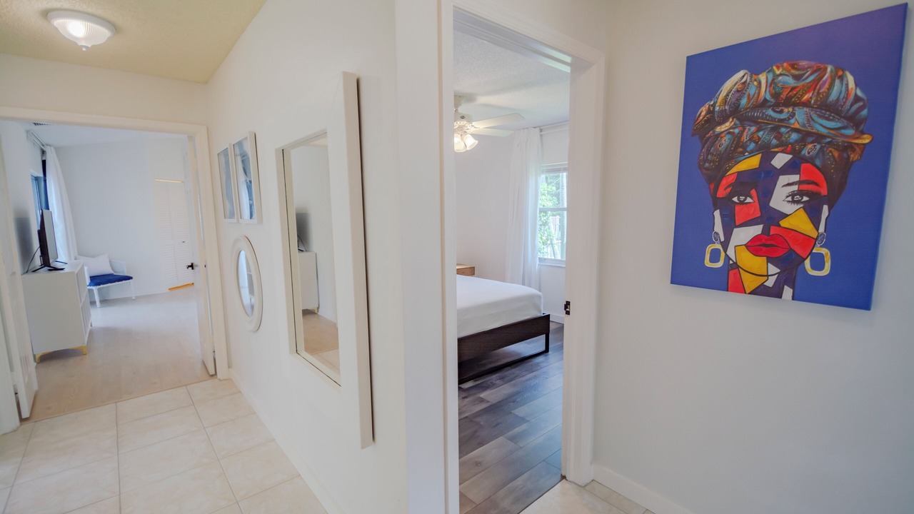 Photo of Bedroom in Greenview Shores
