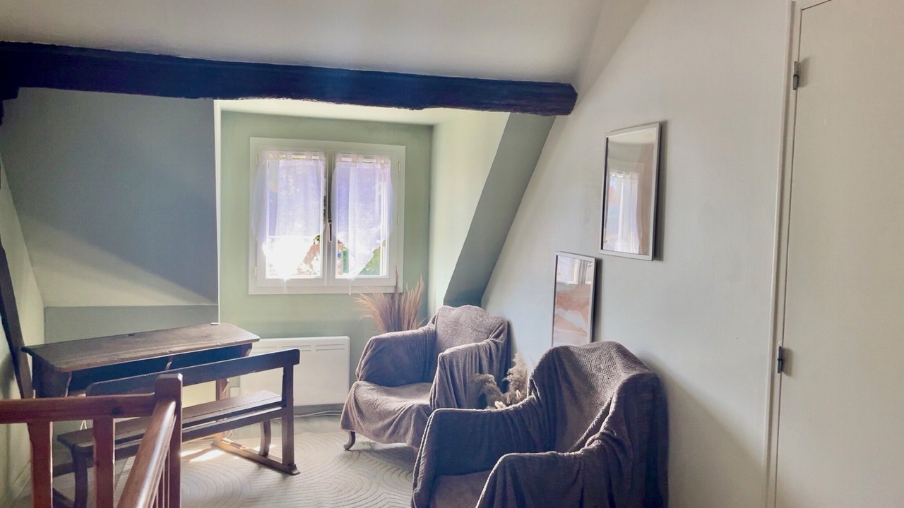 Photo of Livingroom in Saint-Julien-de-Chedon