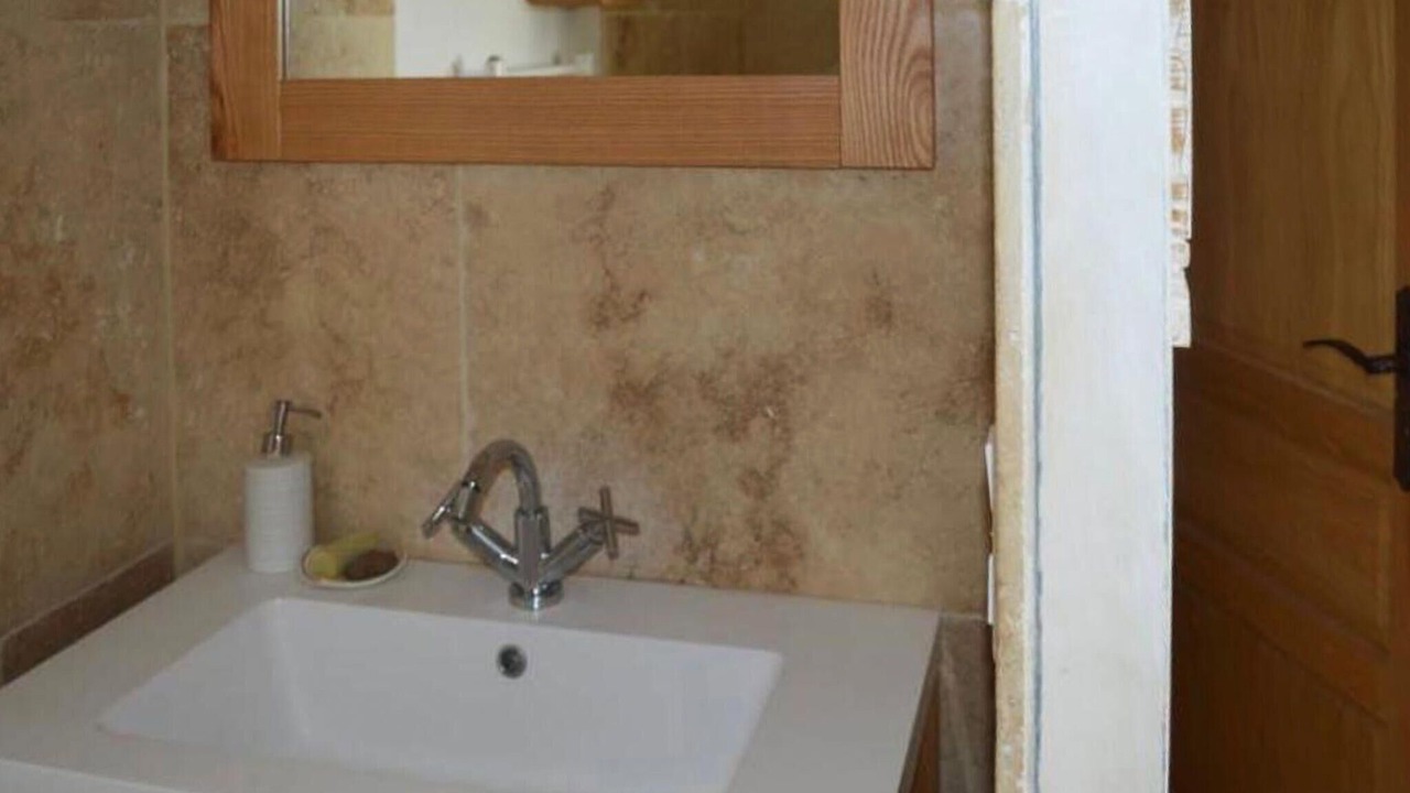 Photo of Bathroom in Combas