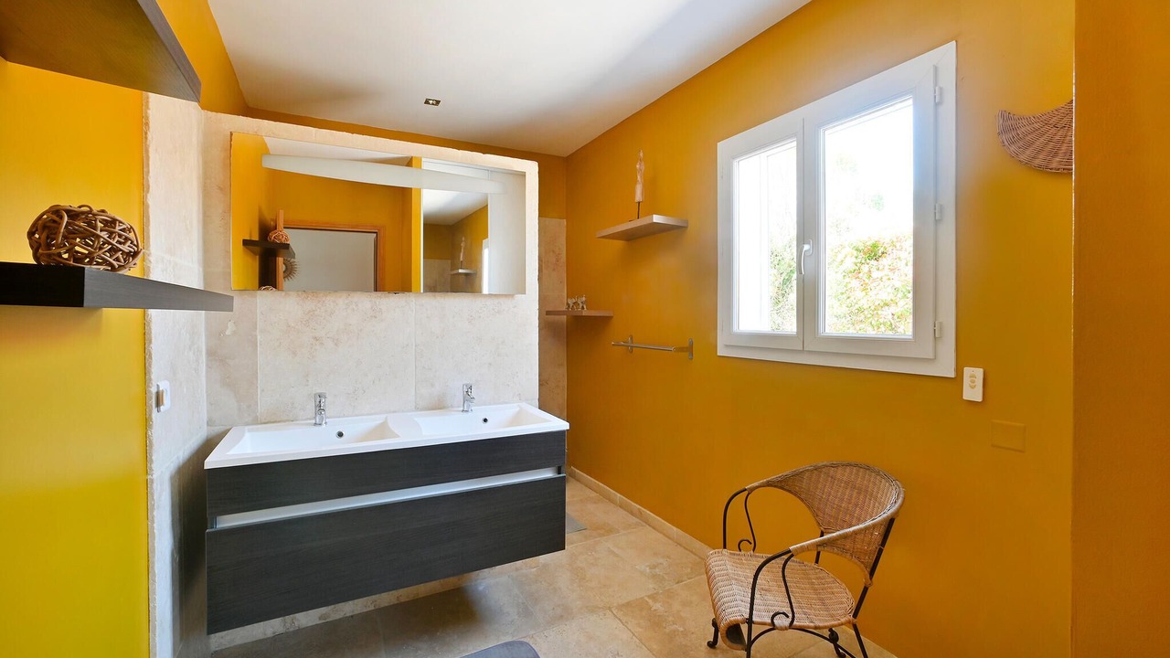 Photo of Bathroom in Combas
