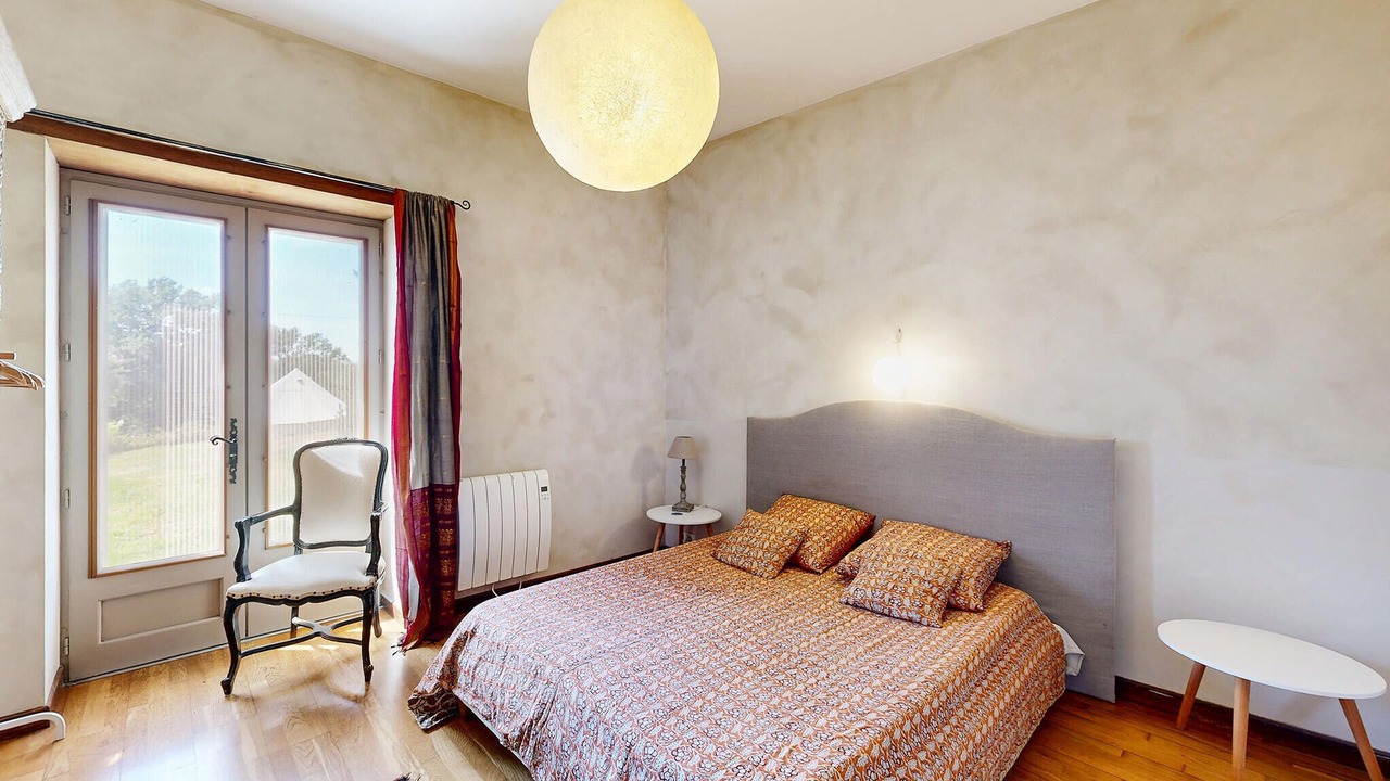 Photo of Others in Ossages