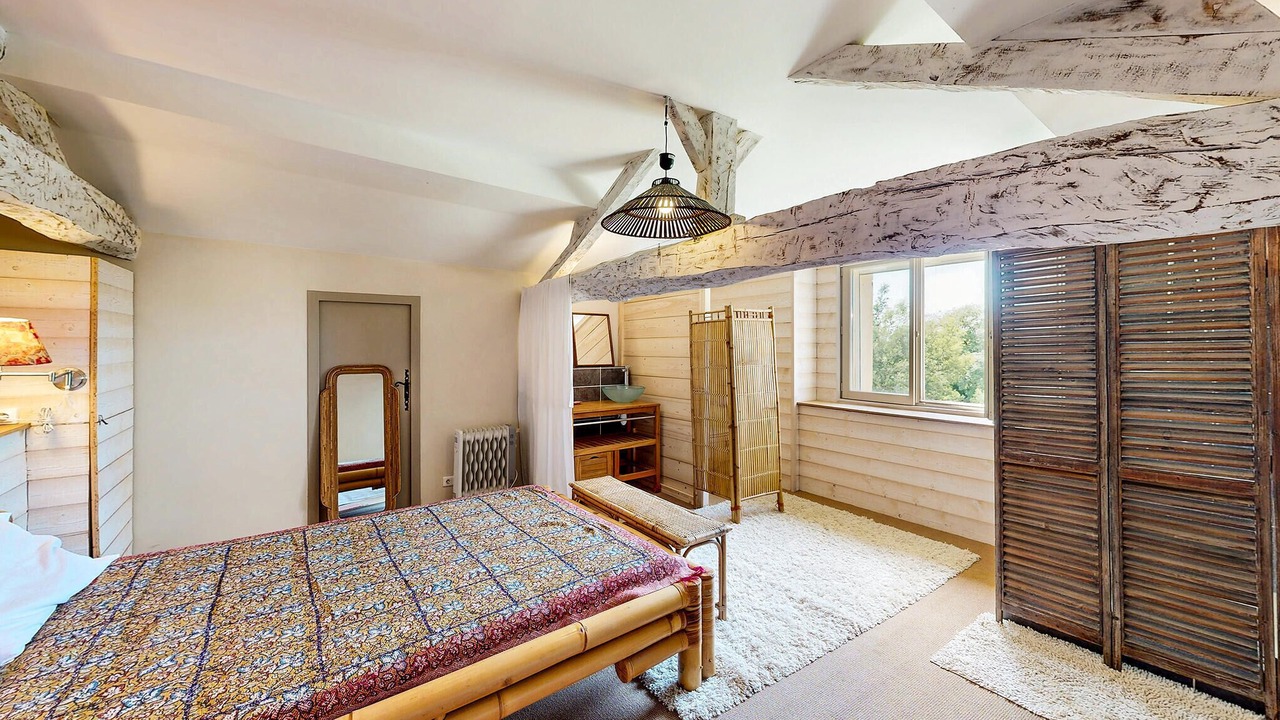 Photo of Others in Ossages