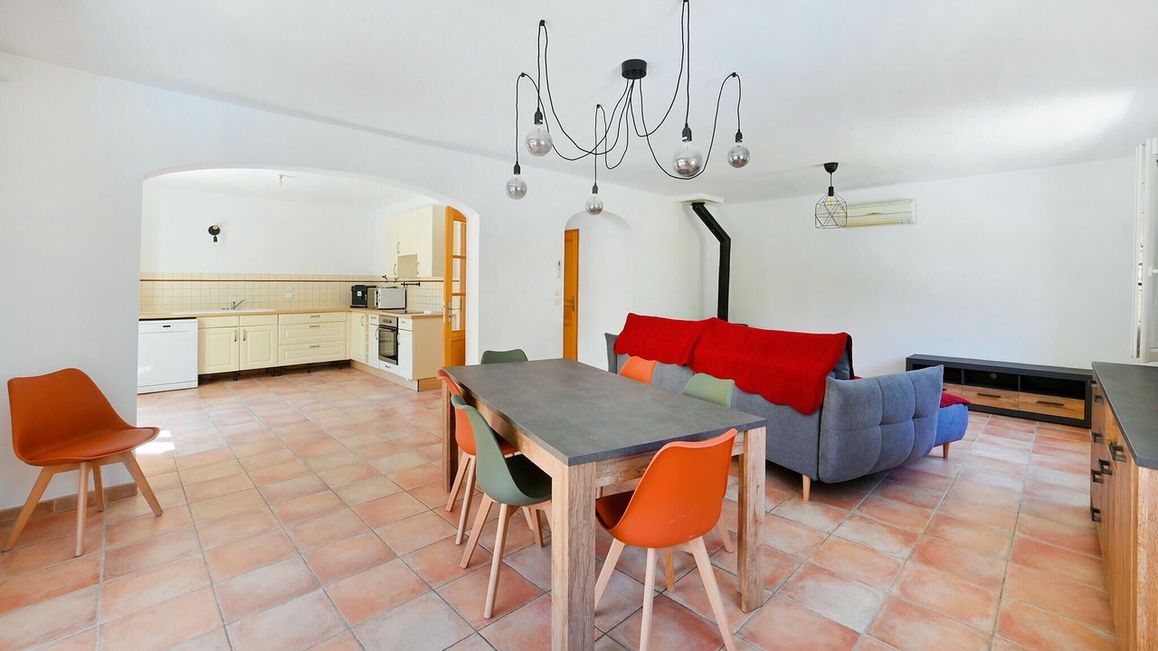 Photo of Bedroom in Orsan