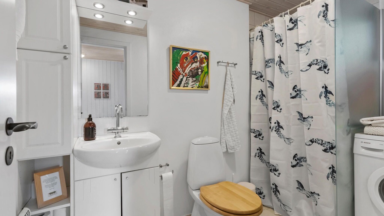 Photo of Bathroom in Saltum