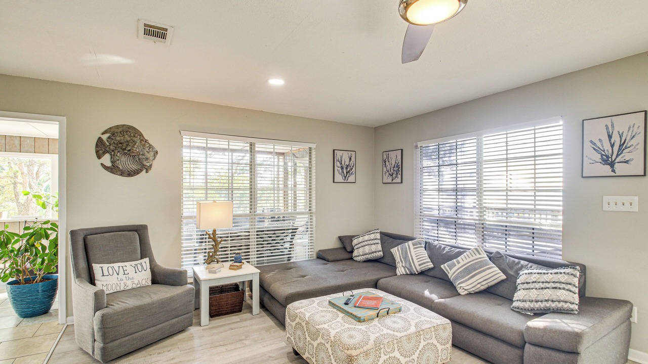 Photo of Livingroom in Florida Panhandle
