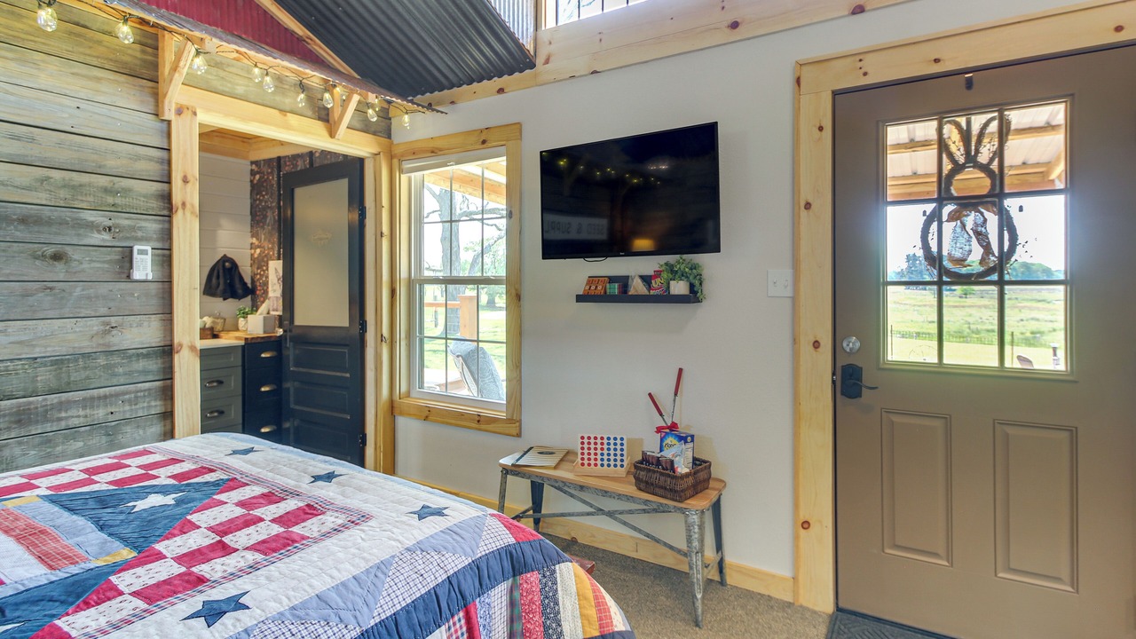 Photo of Bedroom in Curtis