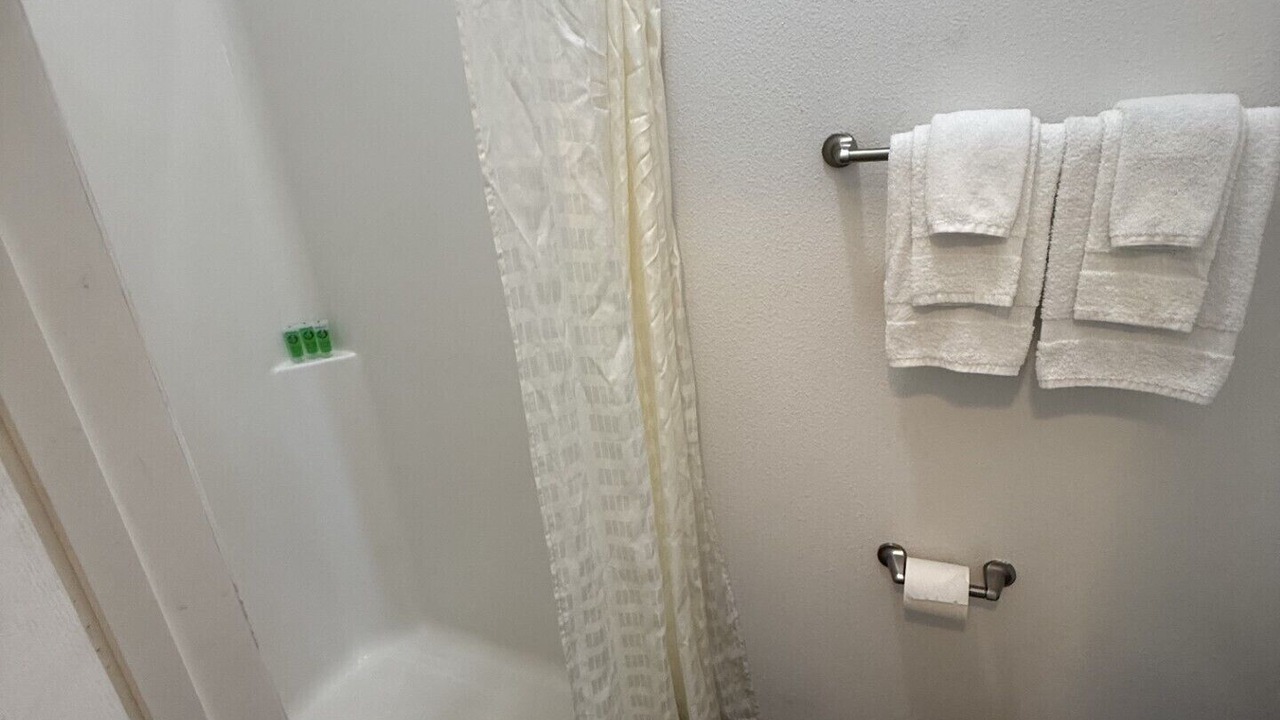 Photo of Bathroom in Gold Beach