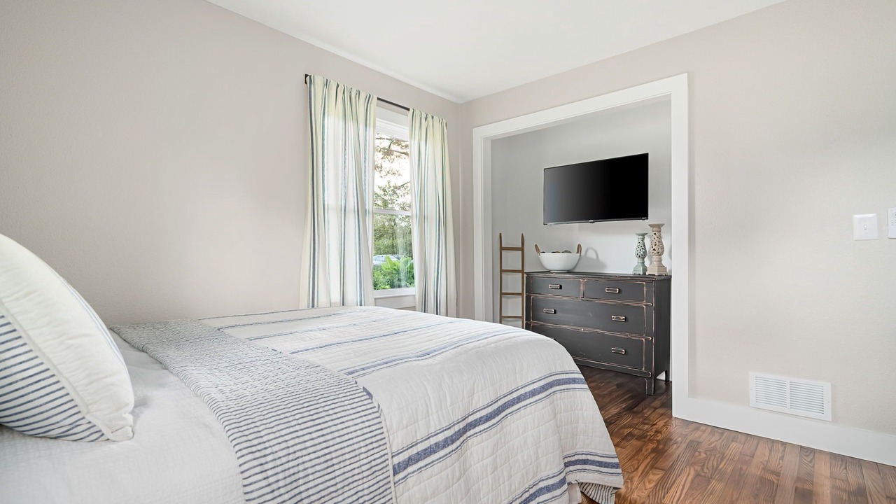 Photo of Bedroom in Acworth