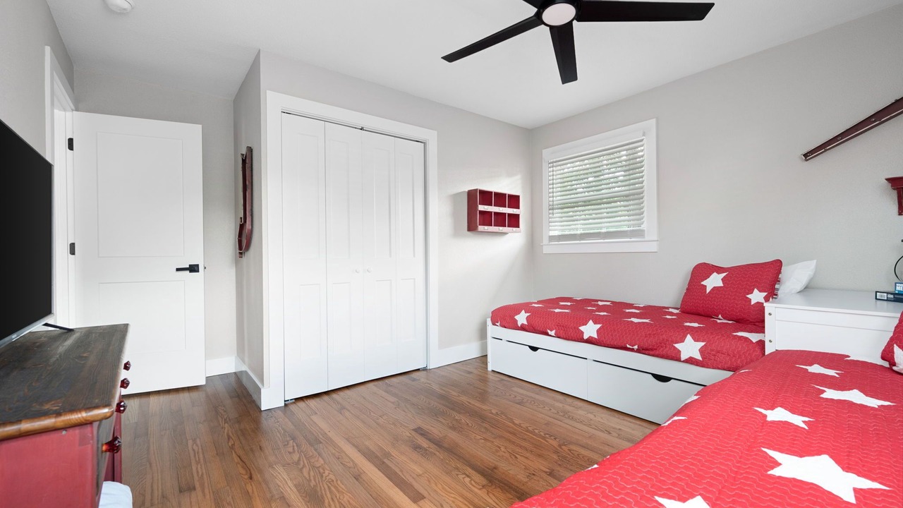 Photo of Bedroom in Acworth