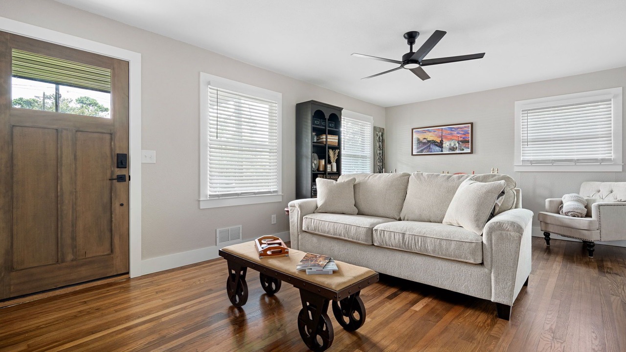 Photo of Livingroom in Acworth