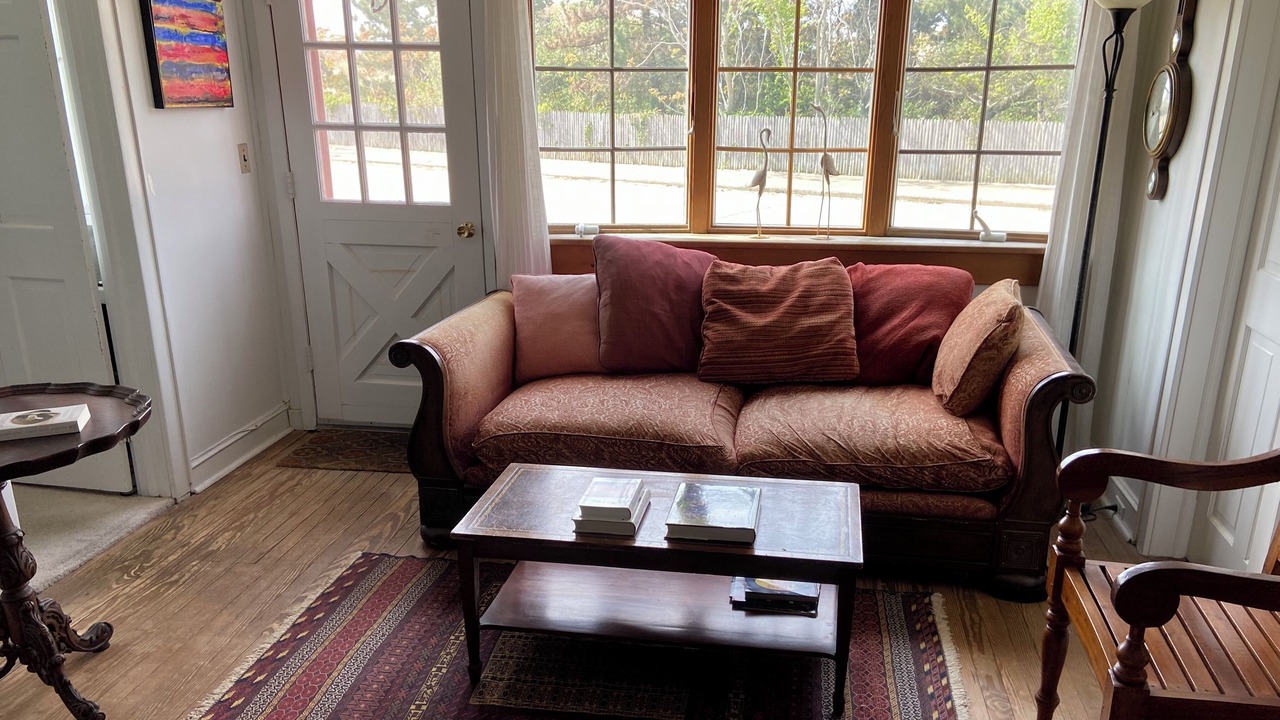 Photo of Livingroom in Point Lookout