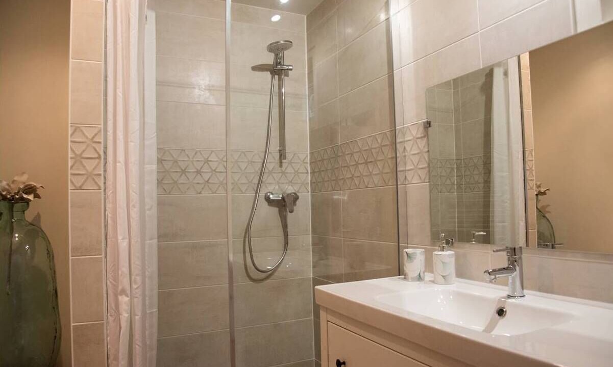 Photo of Bathroom in Sainte-Gemme-la-Plaine