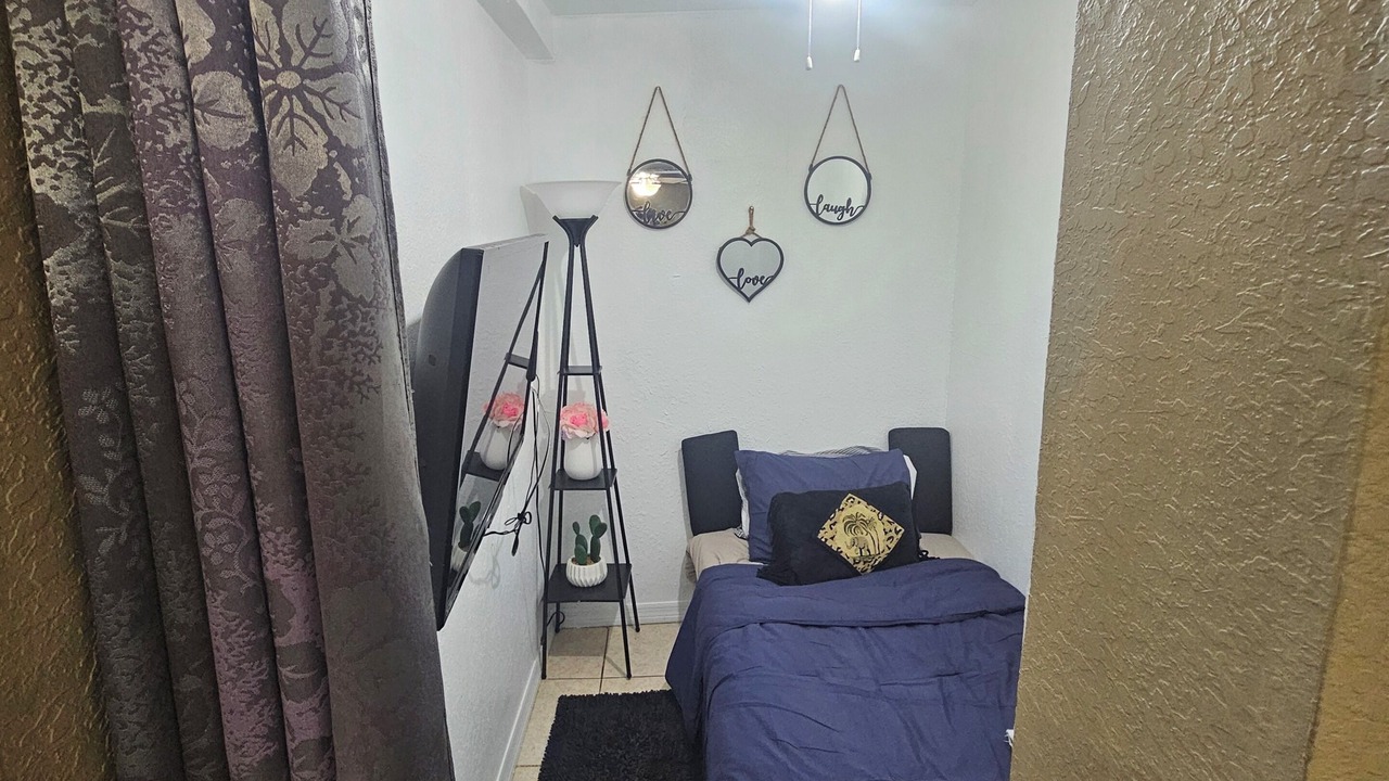 Photo of Bedroom in Bearss Plaza
