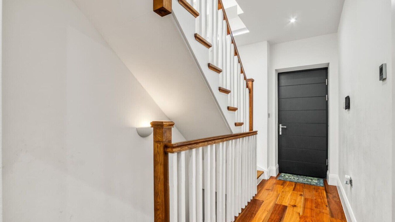 Photo of Others in Southfields